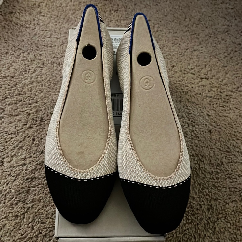 Like new The Square Rothy’s size 9